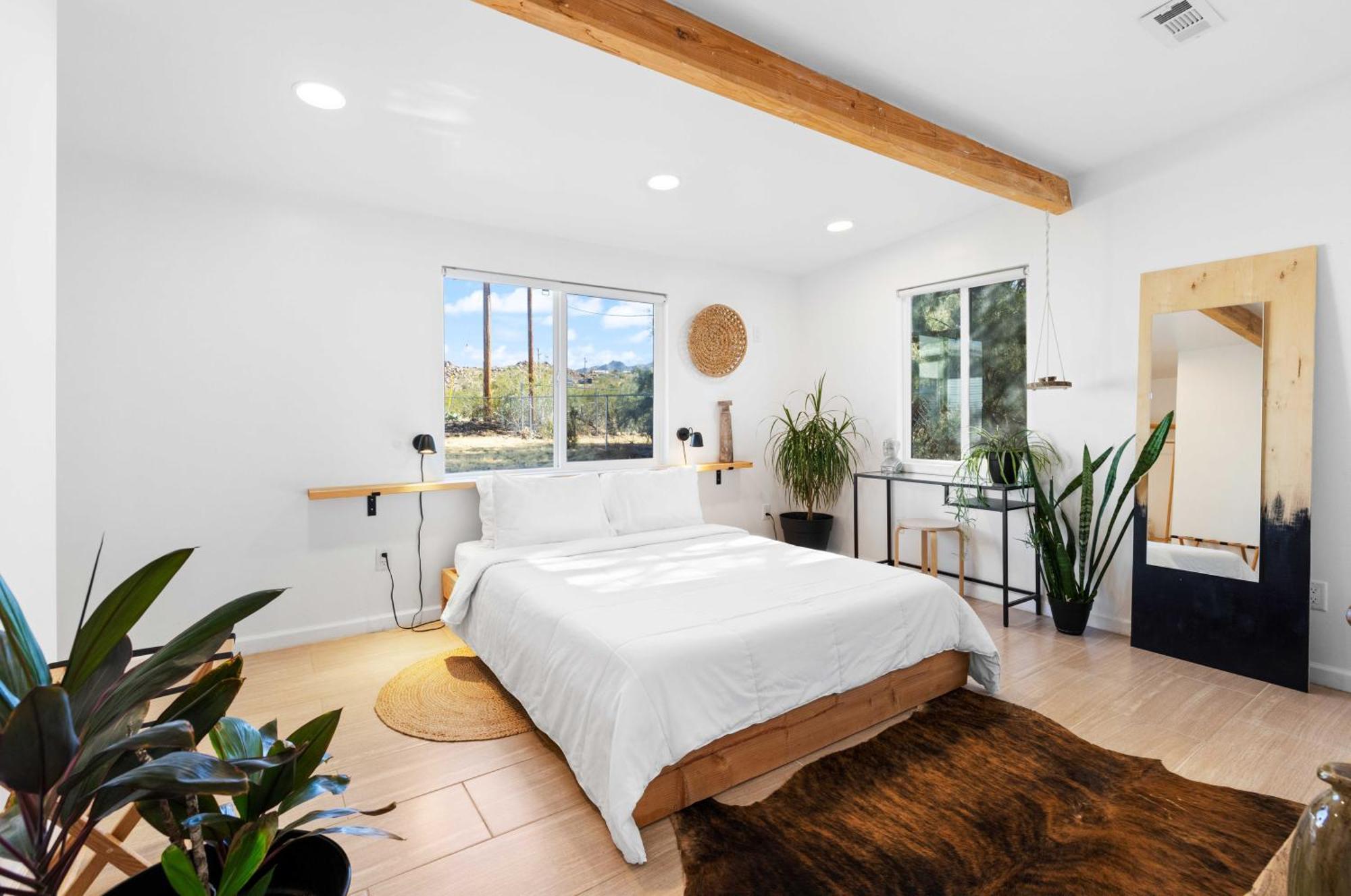 The Zen - Outdoor Shower, Gas Fireplace, Walkable To Shops & Restaurants 조슈아 트리 외부 사진